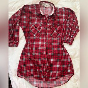 Long mid sleeve plaid shirt